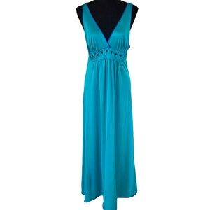 Vintage 70s Shadow Line Turquoise & Purple Embroidered Peacock Nightgown - Small